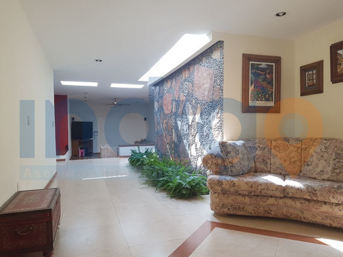 Imagen 15 de 30 de Casa En Venta En Jurica Un Solo Nivel