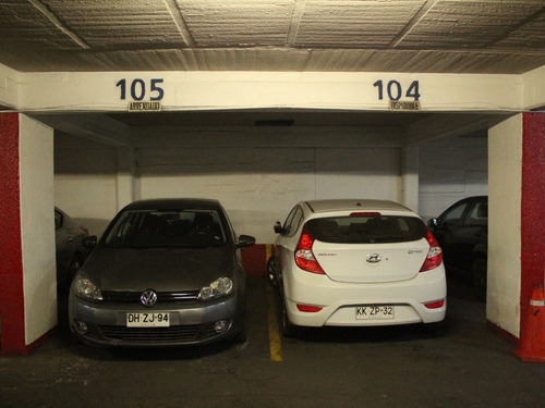 Imagen 8 de 8 de Estacionamiento Calle Teatinos 459 - Santiago Centro