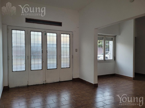 Imagen 9 de 12 de Ph Tipo Casa En Venta En Bernal, 3 Ambientes, Cochera Y Patio