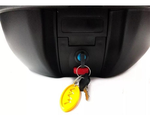 Imagen 5 de 7 de Baulera Baul Moto Para 1 Casco 30 Litros Desmontable Cycles