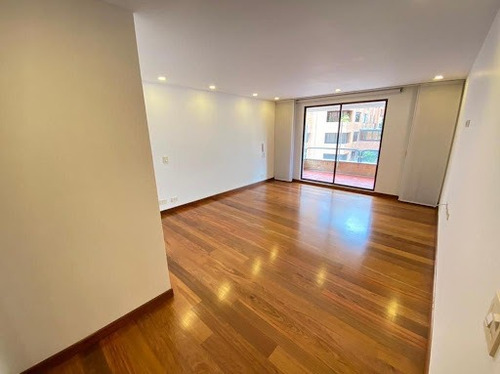 Imagen 14 de 21 de Apartamento En Arriendo Los Rosales 90-65776