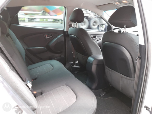 Imagen 12 de 15 de Hyundai Ix35 Gls 2015
