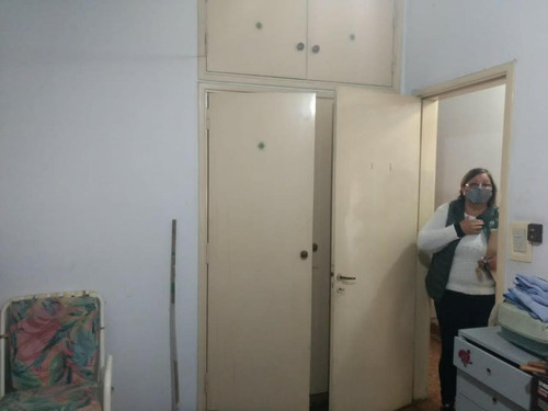 Casa En Venta Varios Ambiente - Castelar Norte Residencial