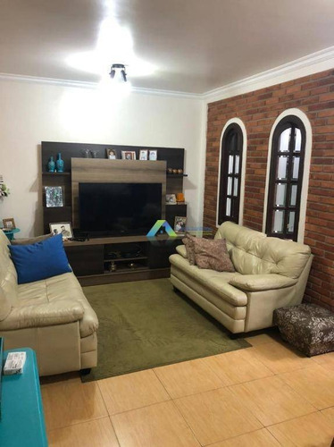 Excelente Sobrado Com 3 Dormitórios, 3 Vagas, 3 Banheiros Com Facil Acesso A Comércios E Principais Avenidas - So0846