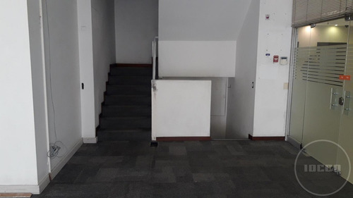 Local Y Oficinas Con Mejoras - En Ciudad Vieja Desarrollado En 3 Plantas