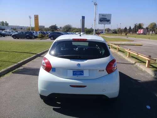 Peugeot 208 Allure 1.5 2016 Car One Jf