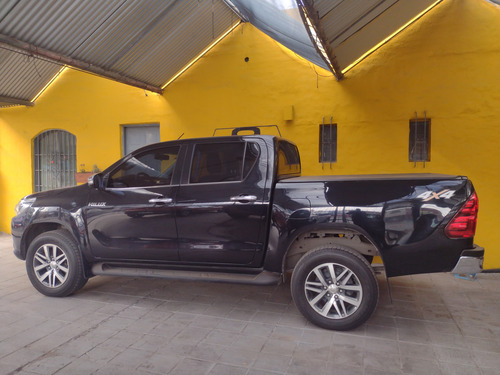 Toyota Hilux 2.8 Cd Srx 177cv 4x4 At