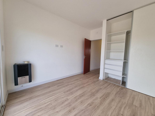 Imagen 9 de 20 de Venta- Casa A Estrenar En Sector A - Dos Dormitorios- Pileta (tierra De Sueños 3, Roldan)