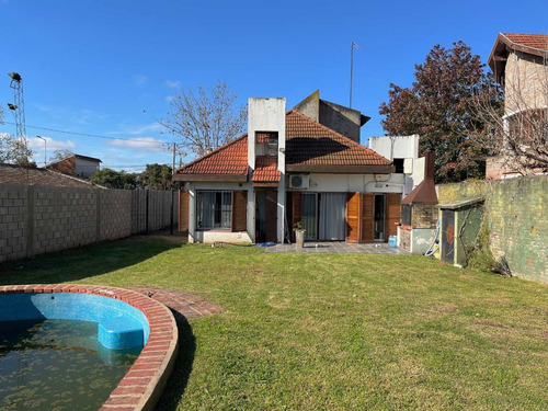 Casa 4 Ambientes Con Piscina Y Quincho