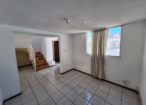 Casa En Venta En Queretaro, Villas Bajío, Villas Campestre, San José De Los Olvera. Fc