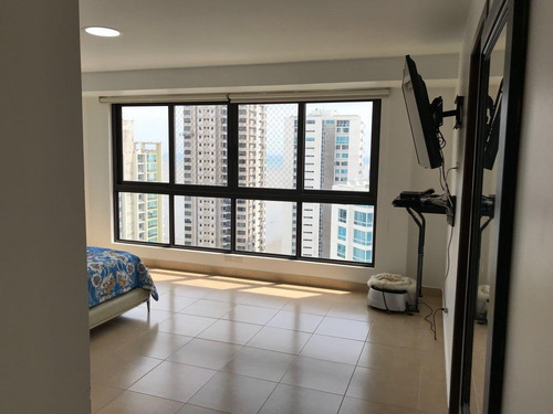 Imagen 7 de 14 de Venta De Apartamento Amoblado En Parque Del Mar 2