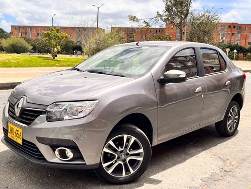 Renault Logan 1.6 Privilege / Intens
