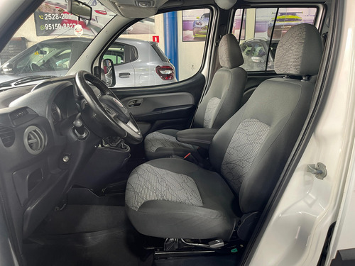 Fiat Doblo 1.8 16v Essence 7l Flex 5p