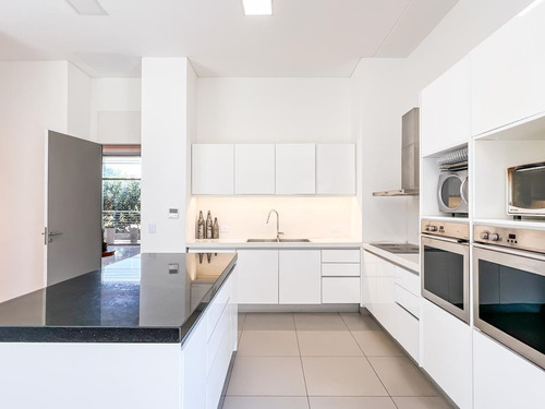 Imagen 8 de 30 de Espectacular Casa En Alquiler De 7 Ambientes En Belgrano Chico