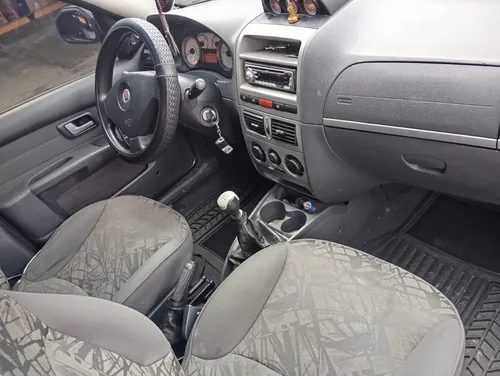 Fiat Palio Adventure 1.8 Locker
