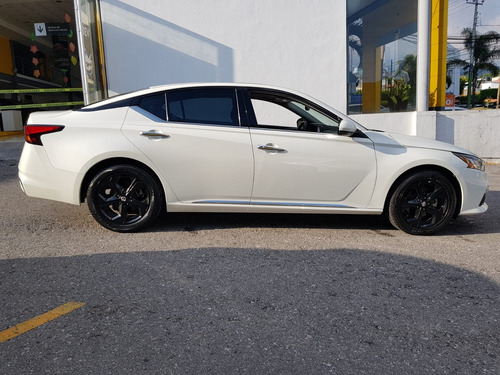 Imagen 2 de 15 de Nissan Altima 2019