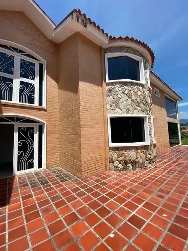 Casa En Altos De Guataparo
