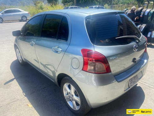 Toyota Yaris Sincrónico