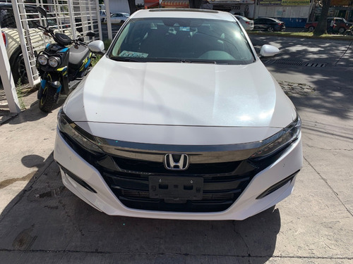 Imagen 2 de 15 de Honda Accord Touring Modelo 2019