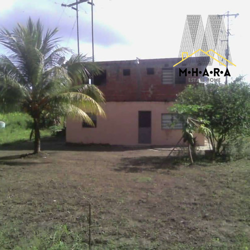 Parcela En Venta Vía Chuspa La Guaira Con Bienhechurias Y Siembra
