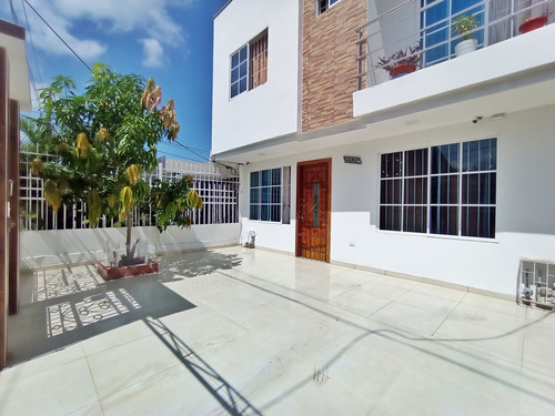 Venta Casa En El Hipodromo - Casa + Dos Apartamentos - Soledad