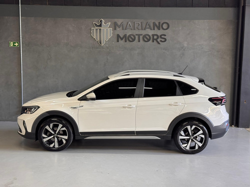 Volkswagen Nivus 1.0 200 TSI TOTAL FLEX HIGHLINE AUTOMÁTICO