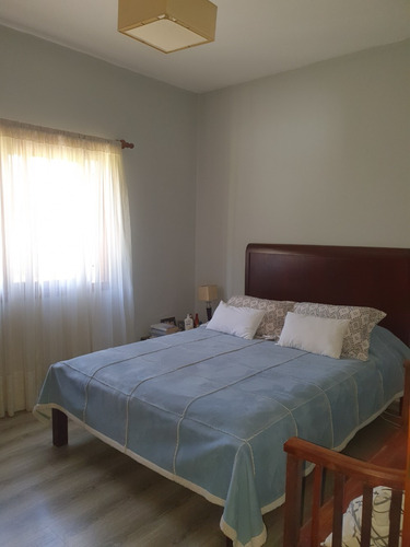 Imagen 10 de 14 de Casa Excelente Punto Padrón Único Esquina Muy Cerca Del Mar!