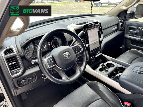 RAM Ram 3500 6.7 Laramie Cab. Dupla 4x4 Aut. 4p