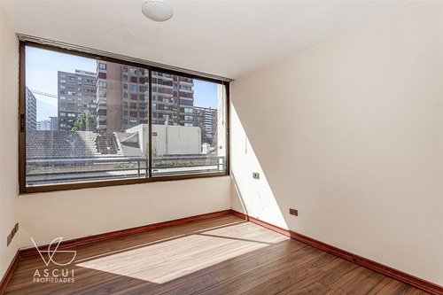 Departamento En Venta De 3 Dorm. En Las Condes