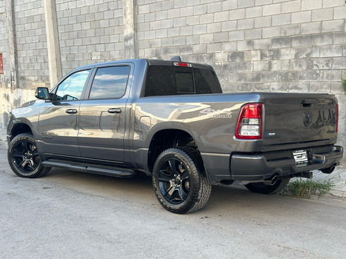 RAM Ram 1500 5.7 V8 Slt 4X4 At