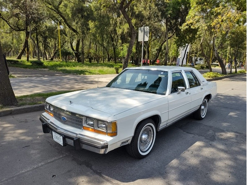 Crown Victoria 1991