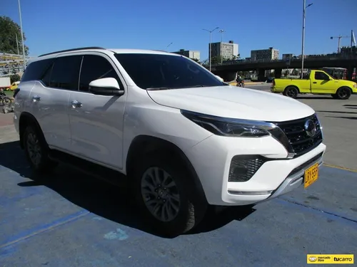 Toyota Fortuner Srv Diesel 2.4 Turbo At Aa