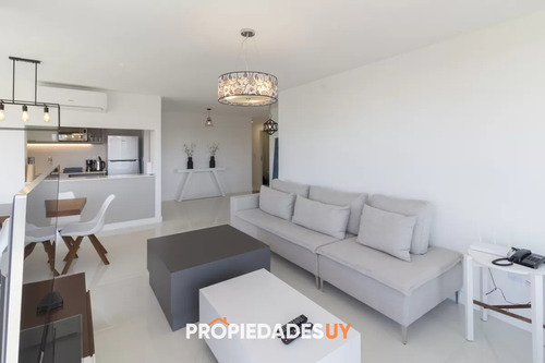 Apartamento En Venta Y Alquiler En Mansa Punta Del Este, 3 Dormitorios, 4 Baños