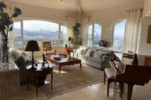 Imagen 2 de 25 de Departamento Con Vista Increíble Al Club De Golf En Interlomas
