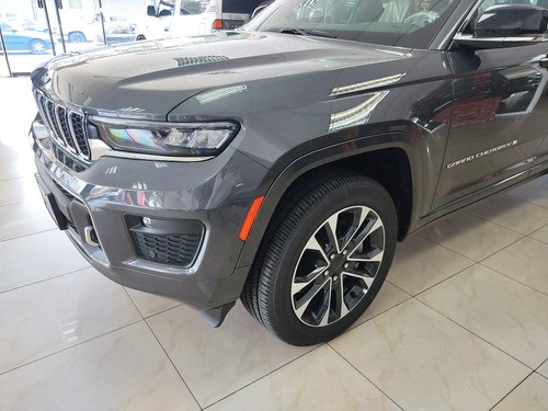 Imagen 8 de 18 de Jeep Grand Cherokee Overland