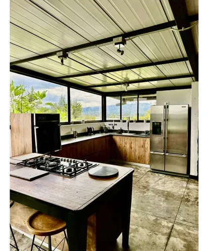 Casa Para Arriendo En Rionegro Con Jacuzzi
