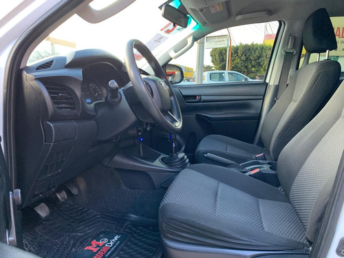 Toyota Hilux 2.8 Tdi Cabina Doble Mt