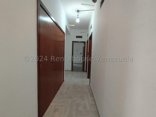 Exclusivo Apartamento En Conjunto Residencial De Alto Nivel La Trigaleña 24-16836