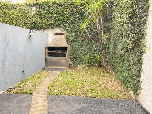 Imagen 15 de 30 de Triplex 5 Ambientes Con Jardin Parilla Terraza Y Cocheras - Liniers