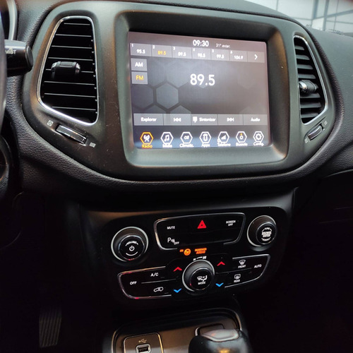Imagem 10 de 11 de Jeep Compass 2.0 16v Flex Longitude Automático