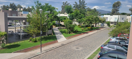 Casa 3 Recamaras En Coto Privado Atrás Del Iteso