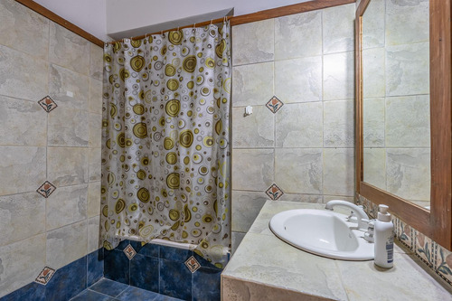 Casa De Estilo - Venta - 5 Amb - Suite - Patio - Terraza - Quincho - Colegiales