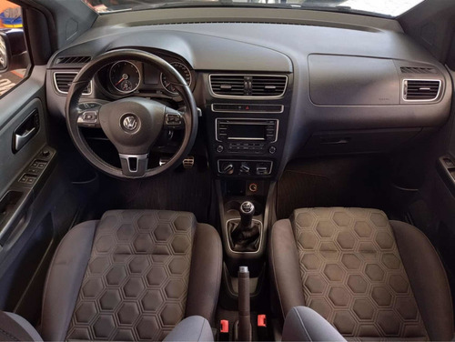 Imagem 10 de 15 de Volkswagen Fox 2014 1.6 Vht Seleção Total Flex 5p