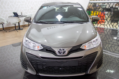 Toyota Yaris 1.5 Xl Plus Connect Cvt (flex)