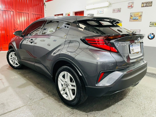 Imagen 3 de 15 de Toyota Chr Hybrid 2021 Safety Sense Smart Garage
