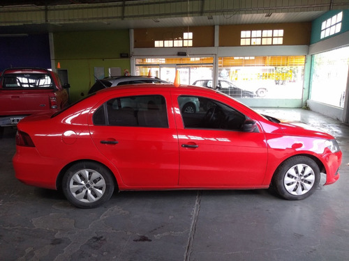 Volkswagen Voyage Con Suspensión Neumática Y Escape 2013
