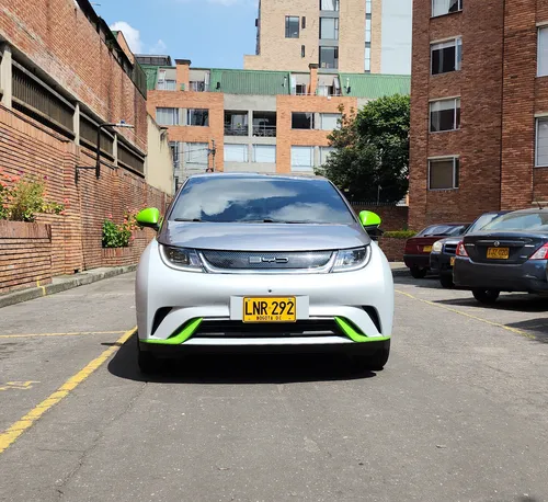 Byd Idolphin