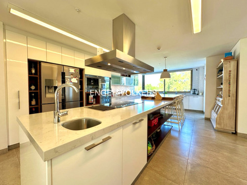 Espectacular Casa En Venta, Las Brisas