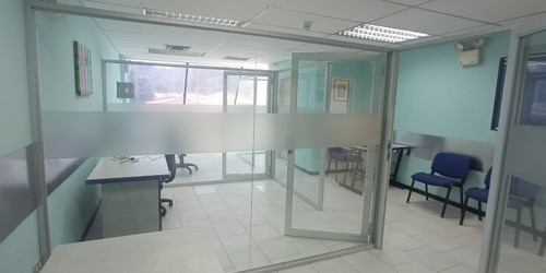 Imagen 5 de 9 de Alquiler - Oficina Amoblada Centro Comercial Prebo
