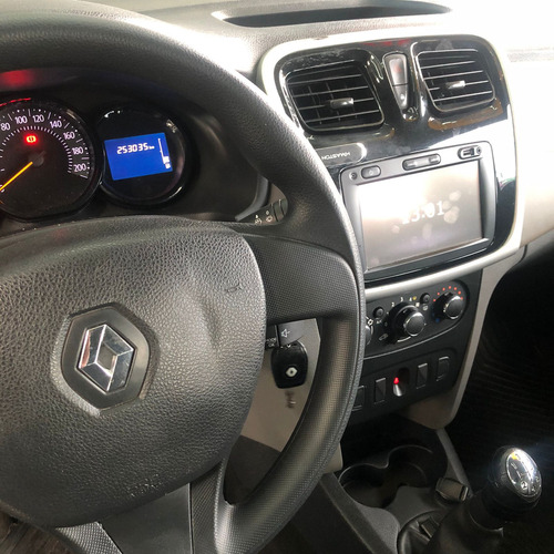 Renault Logan Logan Expression 1.0 12V SCe (Flex)